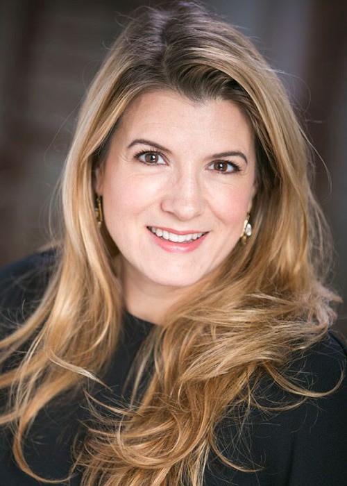 Lisa Kroksin, certified kitchen designer
