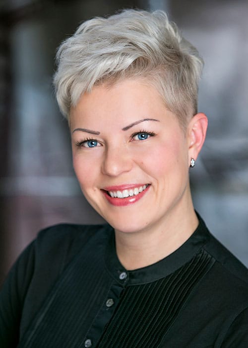 Lisa Kroksin, certified kitchen designer