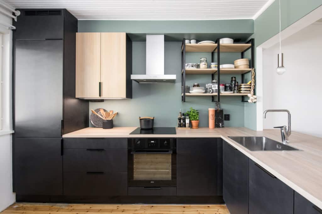12 Bold Black Kitchens With Modern Flair [Pictures] 2