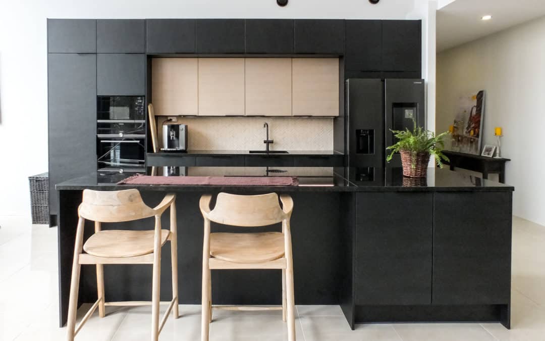 Puustelli modern black kitchen cabinets